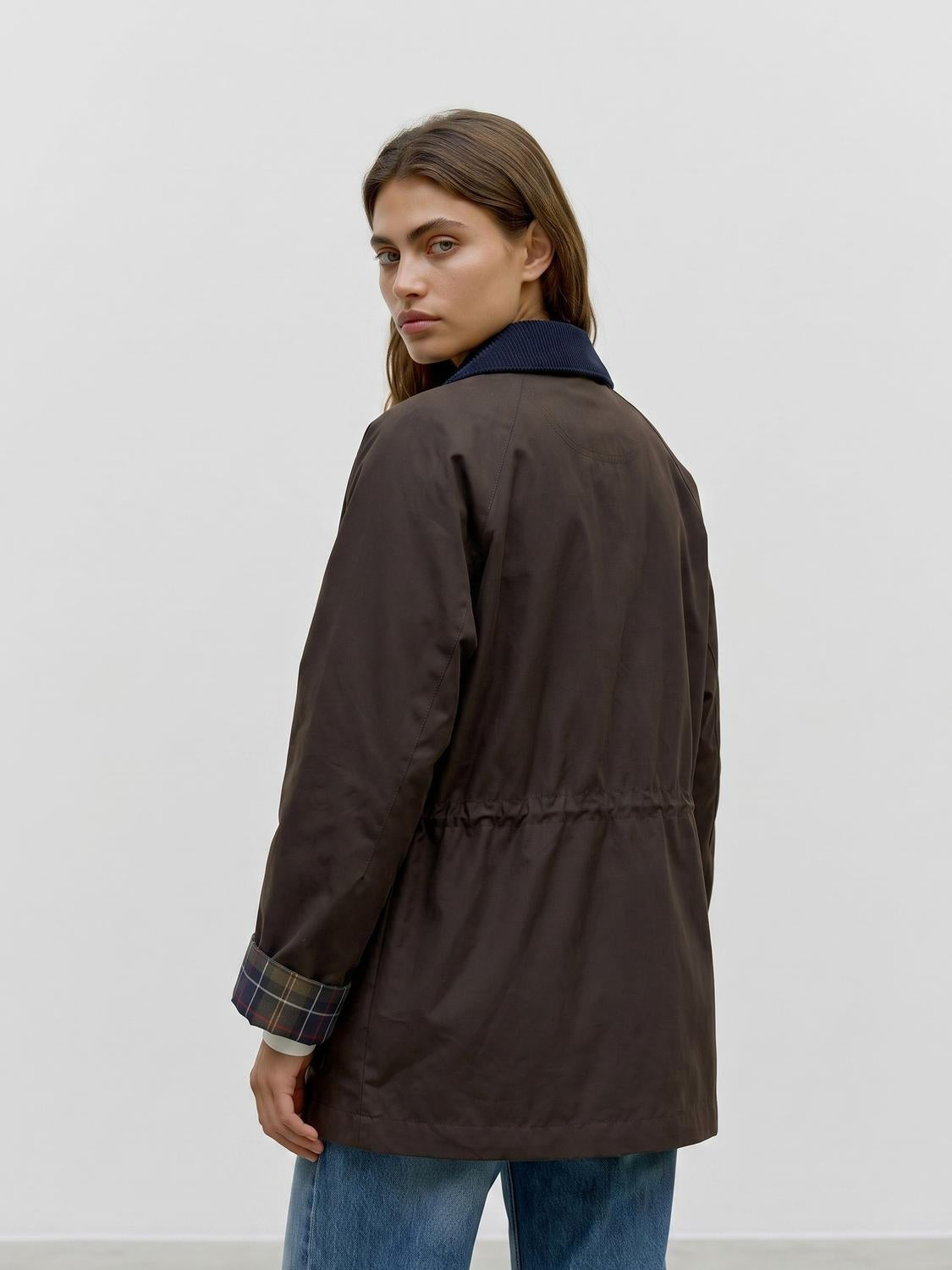 model_shot-back